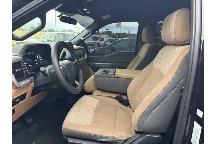 $30761 : Ford F-150 2023 4x2 XL 4dr S image 8