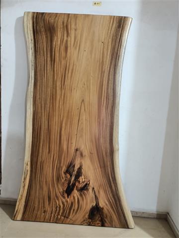 Mesas de madera y resina image 4