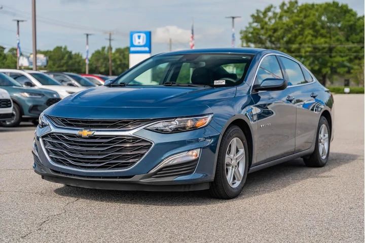 $24287 : Chevrolet Malibu 2025 LS 4dr image 3