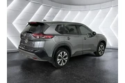 $21721 : Nissan Rogue 2022 SV 4dr Cro thumbnail