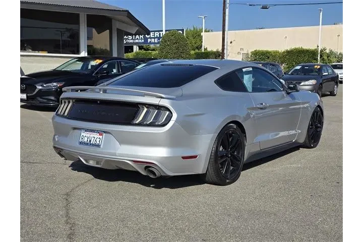 $16991 : Ford Mustang 2017 V6 2dr Fas image 4