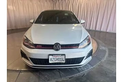 $20899 : Volkswagen Golf GTI 2019 SE thumbnail