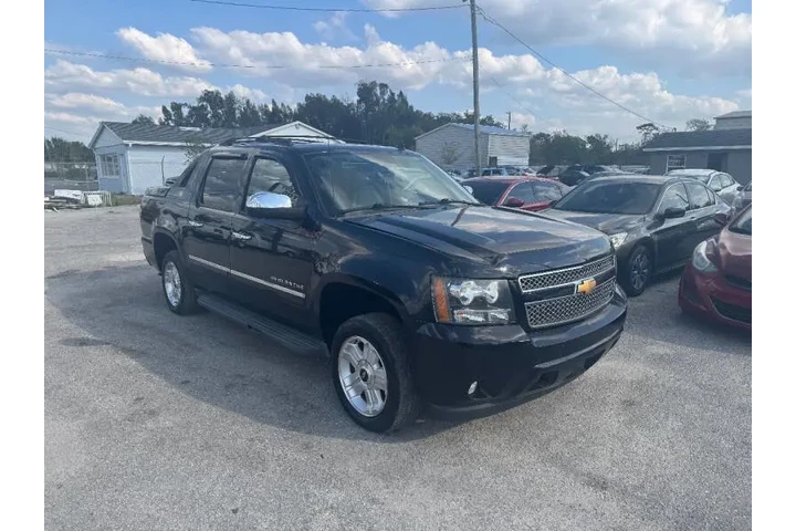 $11297 : 2012 Avalanche LTZ image 4