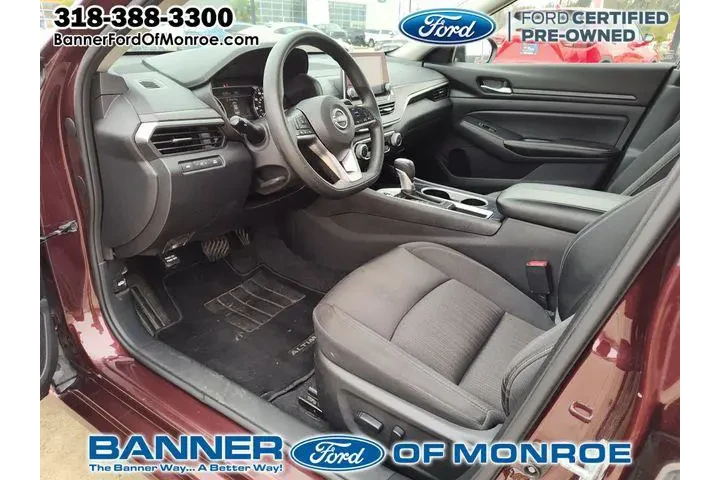 $19964 : Nissan Altima 2024 2.5 SV 4d image 2