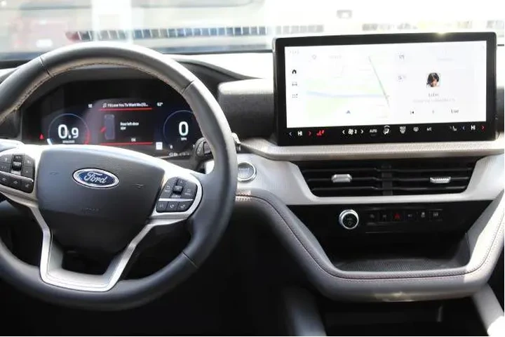 $38998 : Ford Explorer 2025 AWD Activ image 10