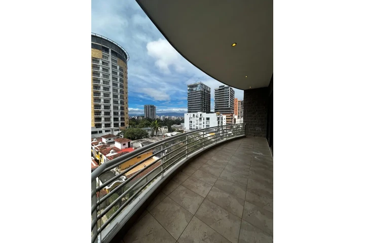 $1100 : Apartamento en Alquiler image 5