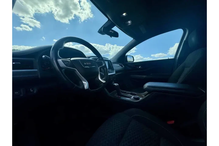 $8999 : 2017 GMC Acadia SLE-2 image 8