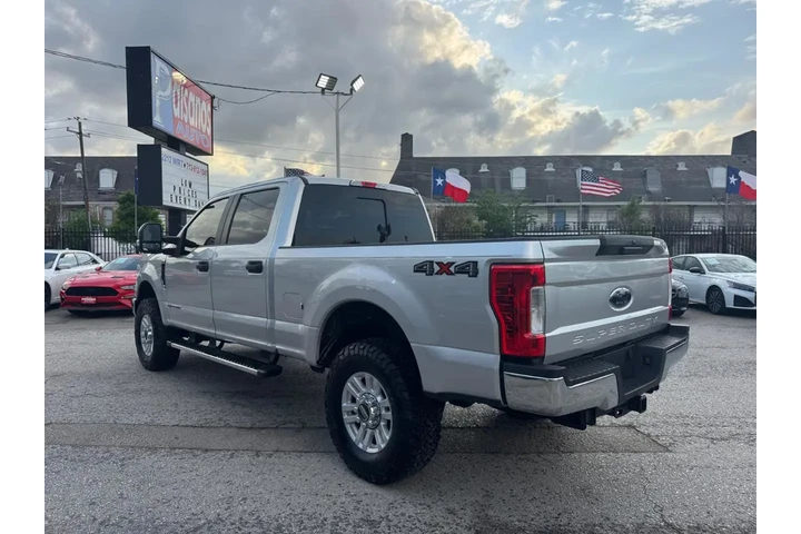2019 F-250 SD STX image 4