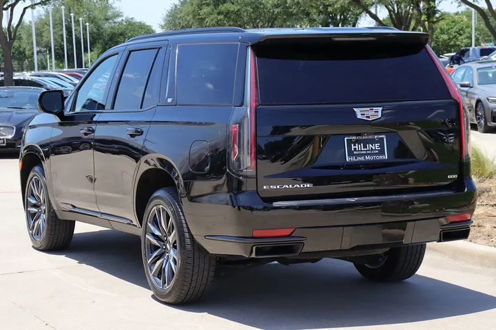 $69686 : 2023 Escalade 4WD Sport image 8