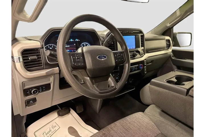 $38134 : Ford F-150 2023 4x4 XLT 4dr image 9