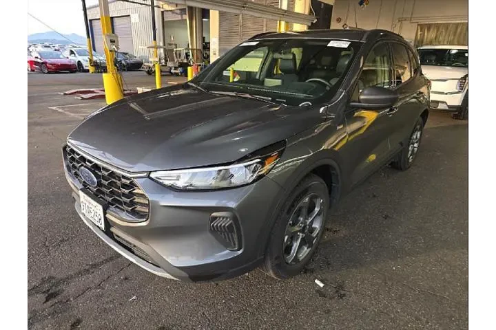 $28995 : Ford Escape 2025 AWD ST-Line image 4