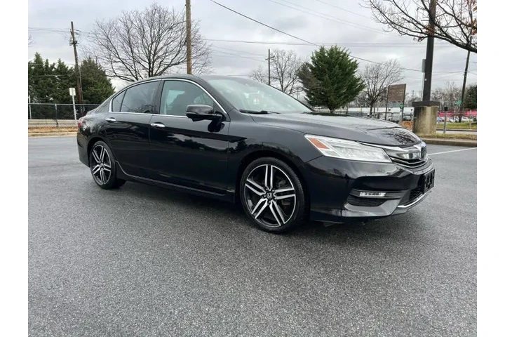 $12900 : 2016 Accord Touring image 5