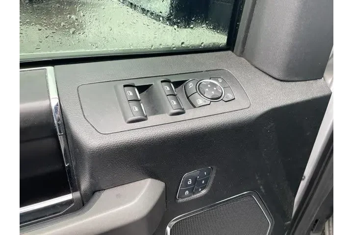 $38993 : Ford F-150 2018 4x4 Platinum image 6