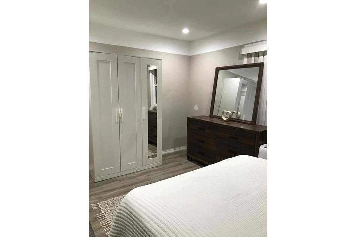 $2900 : 2 bedrooms 1 Bathroom image 2