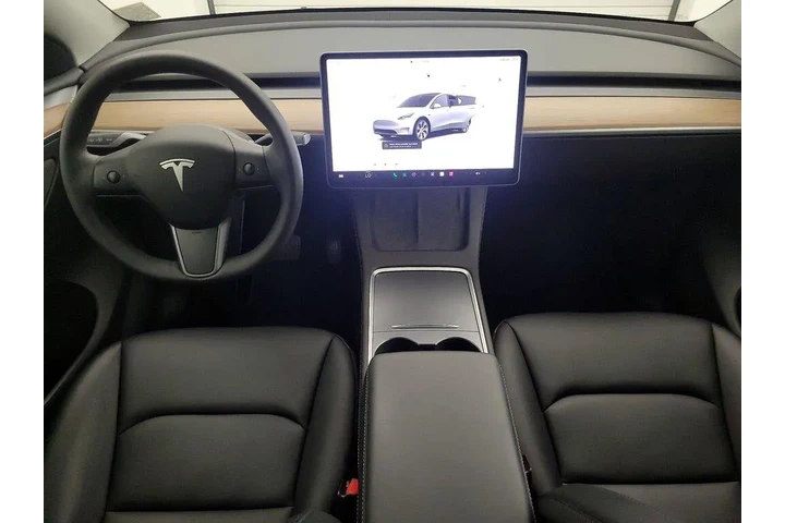 $37998 : Tesla Model Y 2023 AWD Long image 9