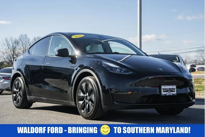 $39995 : Tesla Model Y 2025 AWD Long image 1