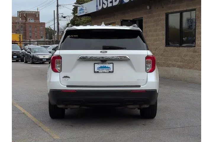 $26997 : Ford Explorer 2022 AWD XLT 4 image 4
