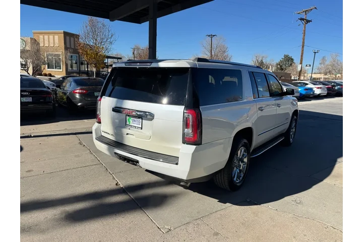 2016 GMC Yukon XL Denali 4WD image 5