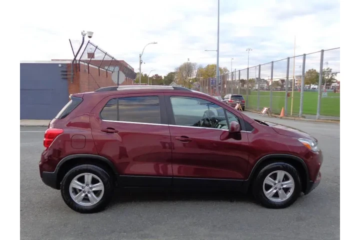 $7950 : 2017 Trax LT image 6