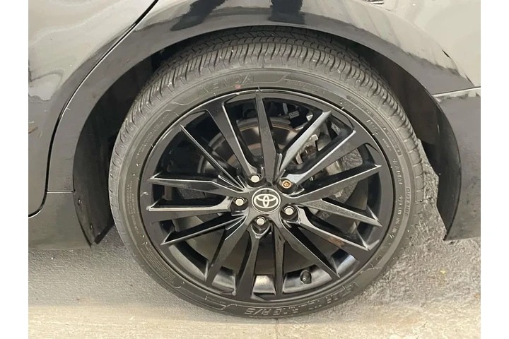 $29997 : Toyota Camry 2024 XSE 4dr Se image 2