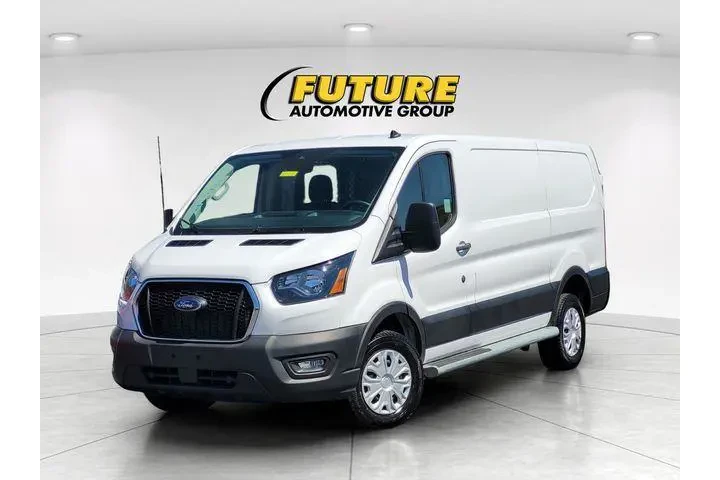 $33488 : Ford Transit 2024 250 3dr SW image 3