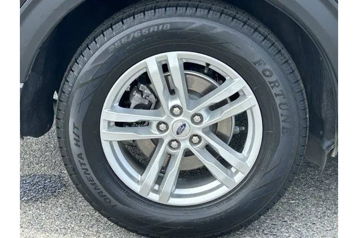 $27073 : Ford Explorer 2023 XLT 4dr S image 7