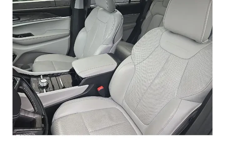 $30996 : Jeep Grand Cherokee 2022 4x4 image 8