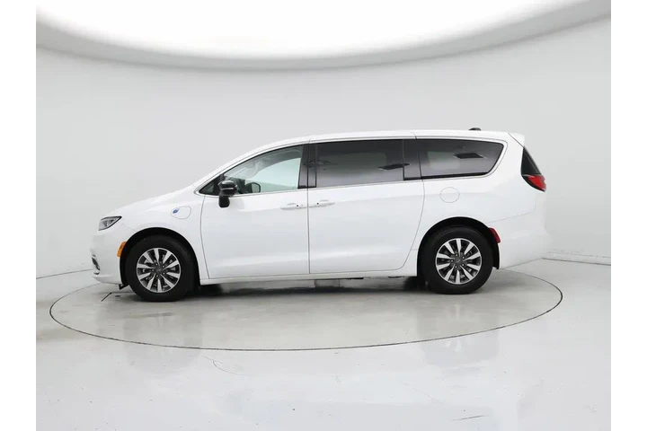 $33998 : Chrysler Pacifica Plug-In Hy image 3