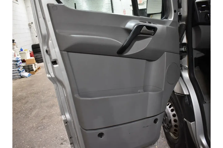 $31995 : Mercedes-Benz Sprinter 2017 image 8