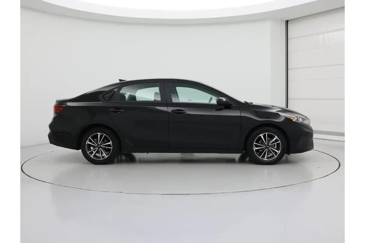 $16998 : Kia Forte 2024 LXS 4dr Sedan image 7