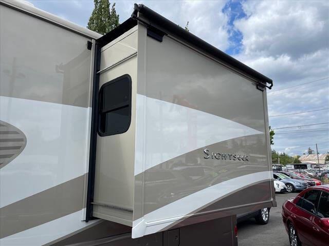 $89900 : 2017 Motorhome Chassis image 7