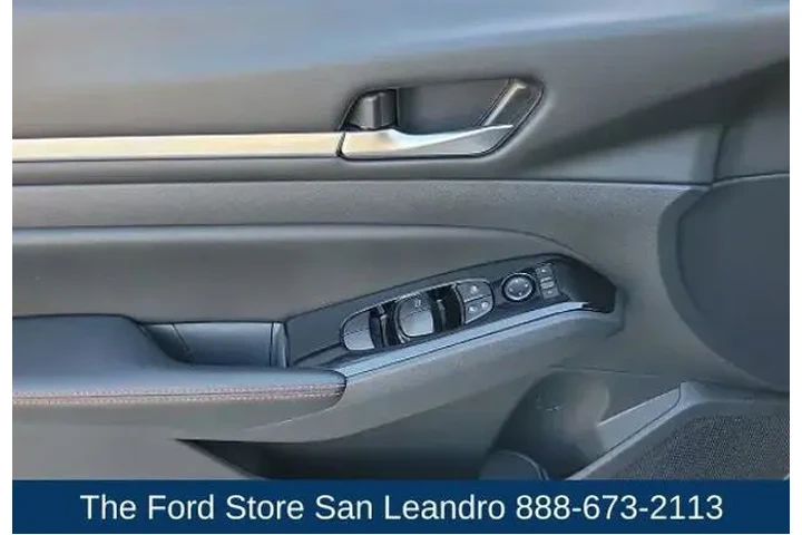 $20750 : Nissan Altima 2025 2.5 SV 4d image 9