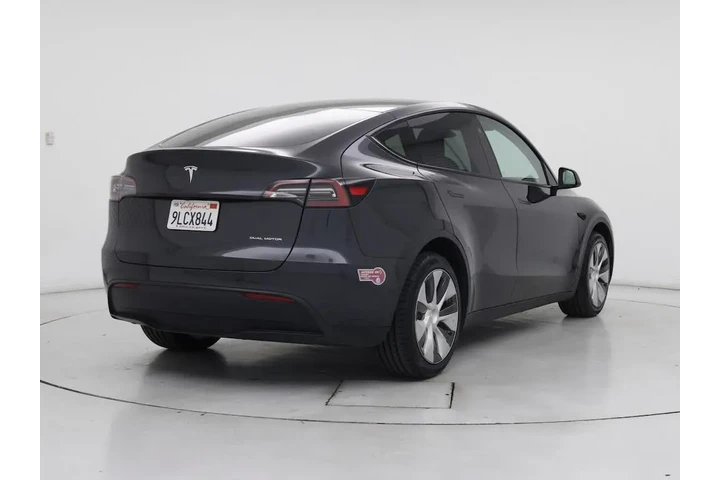 $31998 : Tesla Model Y 2024 AWD Long image 8