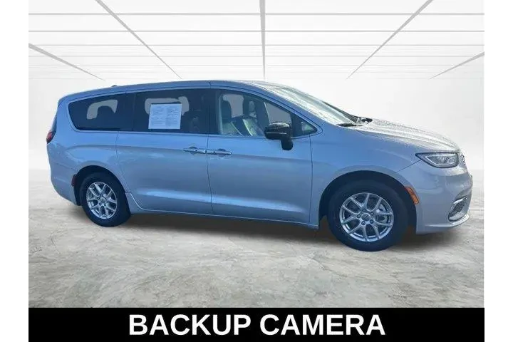 $22969 : Chrysler Pacifica 2024 Touri image 4