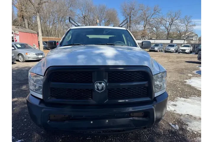 $15995 : 2017 2500 image 2