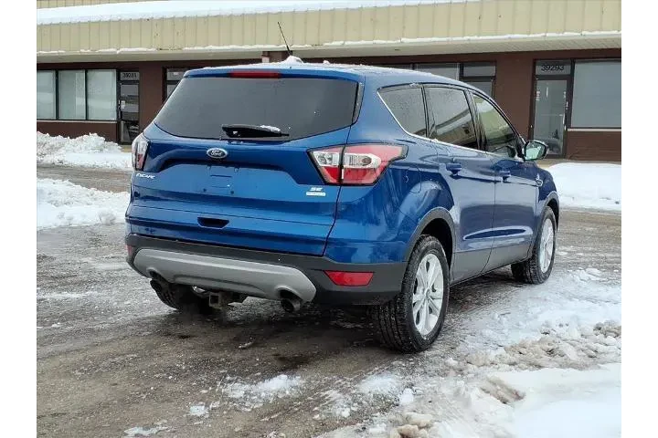 $11998 : Ford Escape 2017 SE 4dr SUV image 5