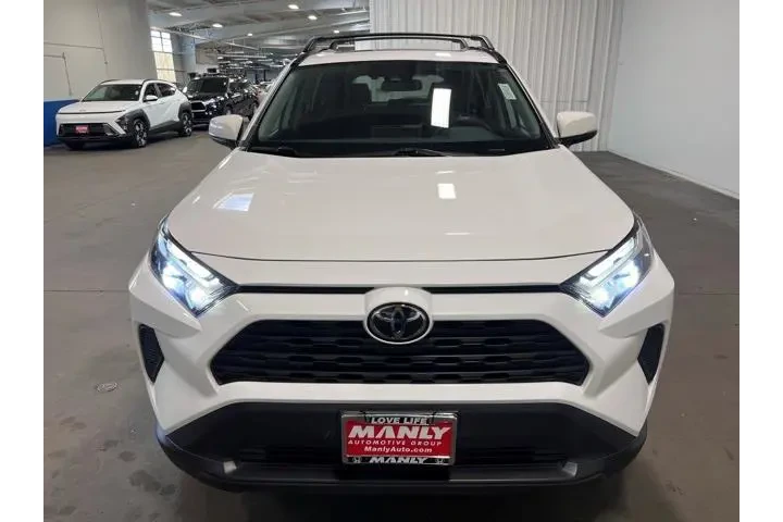 $29964 : Toyota RAV4 2023 AWD XLE 4dr image 8