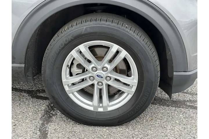 $30446 : Ford Explorer 2023 AWD XLT 4 image 7