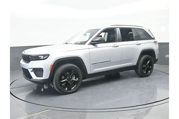 $30000 : Jeep Grand Cherokee 2023 4x4 image 5