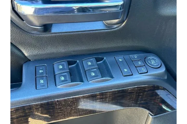 $21978 : GMC Sierra 1500 2015 4x4 Den image 7