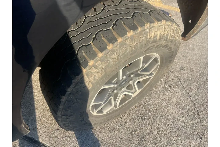 $27521 : Ford F-150 2020 4x4 XL 4dr S image 9