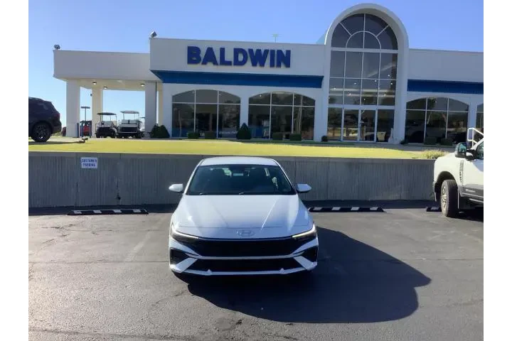 $23950 : Hyundai ELANTRA 2024 SEL 4dr image 2