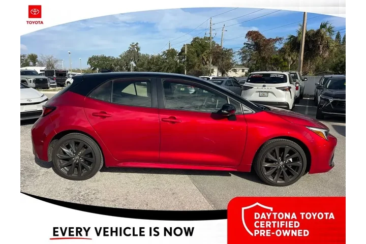 $27000 : Toyota Corolla Hatchback 202 image 2