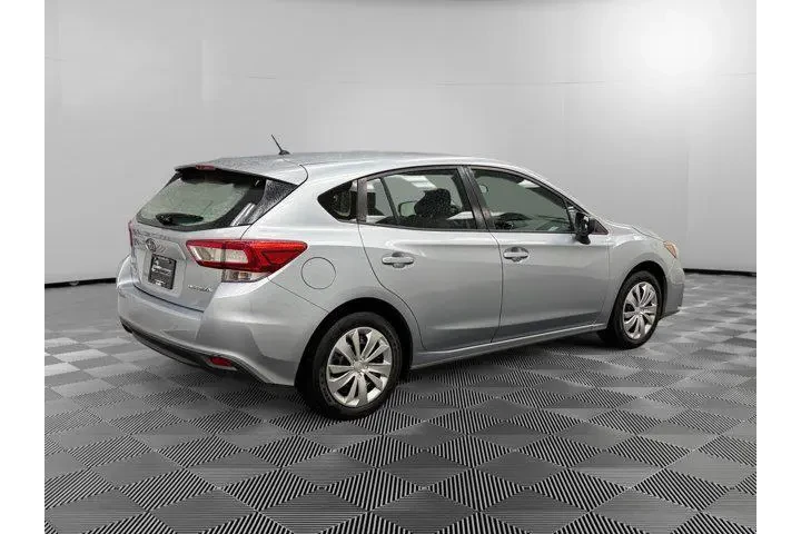 $13990 : Subaru Impreza 2018 AWD 2.0i image 5