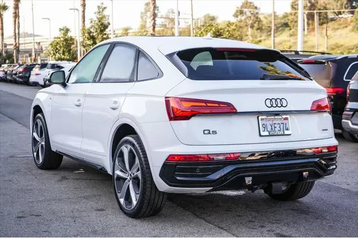 $38498 : Audi Q5 Sportback 2024 AWD q image 8
