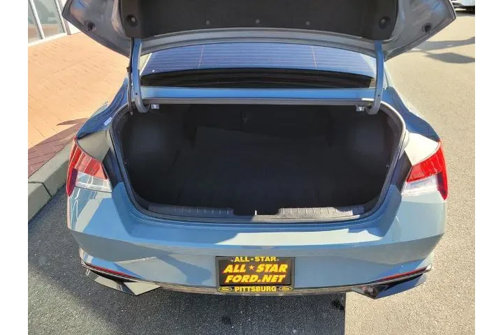 $20500 : Hyundai ELANTRA 2022 SEL 4dr image 7