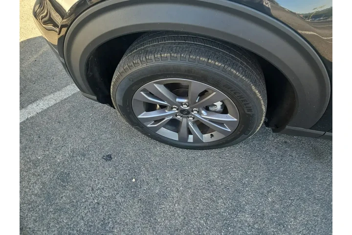 $29000 : Ford Explorer 2022 AWD XLT 4 image 3