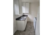 $1750 : 1 Bedroom 1 Bath Unit thumbnail