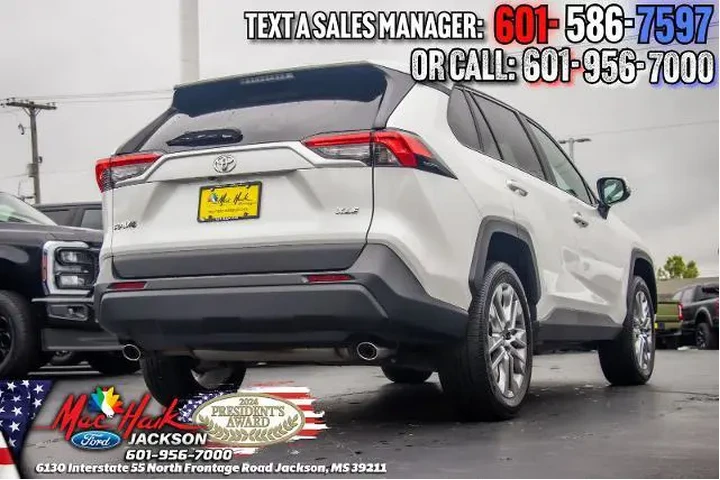 $32695 : Toyota RAV4 2024 XLE Premium image 5