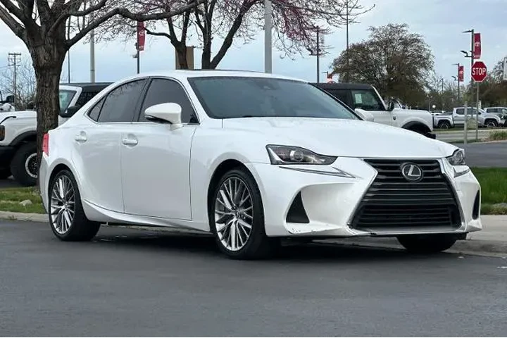 $25995 : Lexus IS 300 2018 AWD 4dr Se image 9